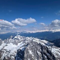 Verortung via Georeferenzierung der Kamera: Aufgenommen in der Nähe von Gemeinde Vomp, Österreich in 2400 Meter